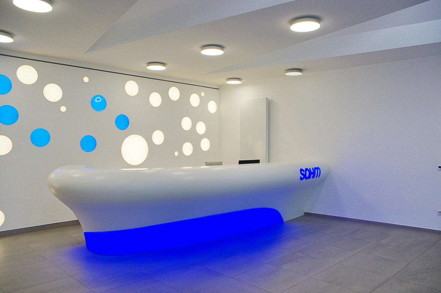 Büroeinrichtungen, Betriebsausstattung und Büromöbel nach Maß – Bilder Referenzen