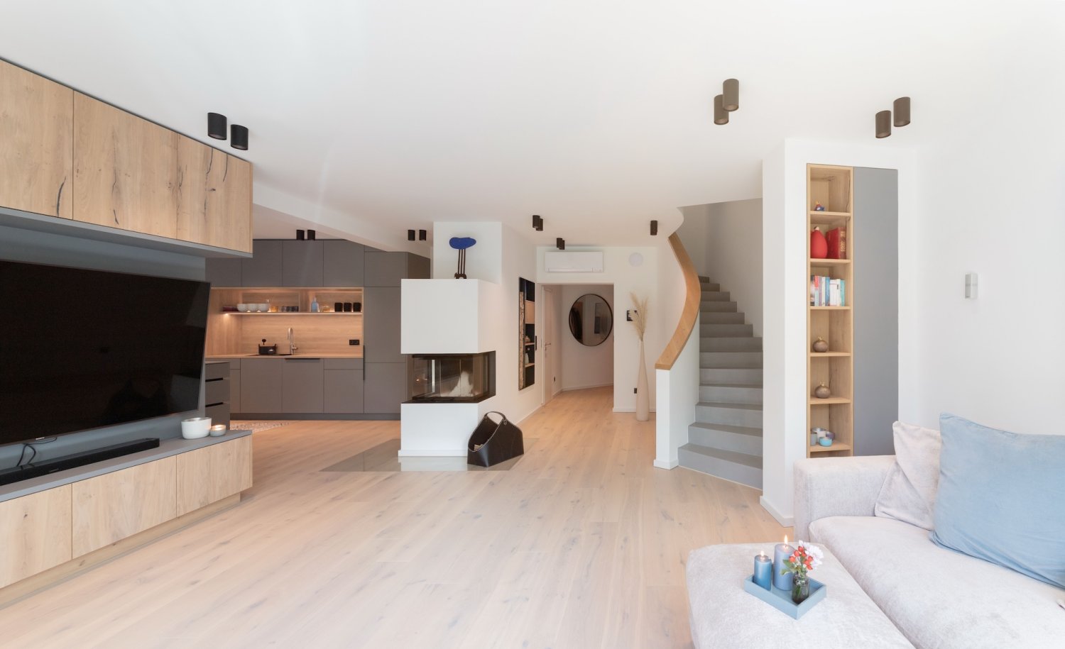 Möblierung&hellip; – Bilder Referenzen