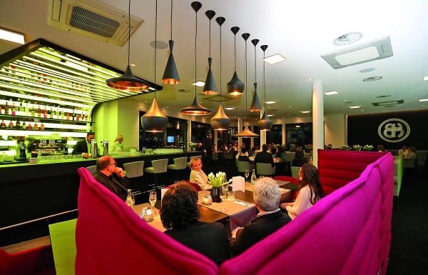 BERNHARDS Restaurant Montabaur - Theke, Einbauschränke, Schreinerarbeiten