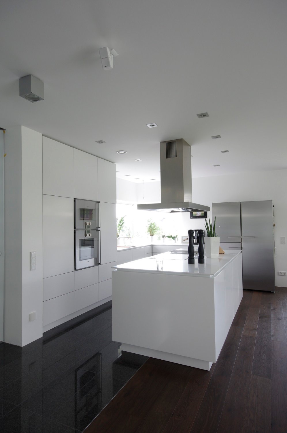 Hochwertige Küchen nach Maß vom Schreiner – Bilder Referenzen