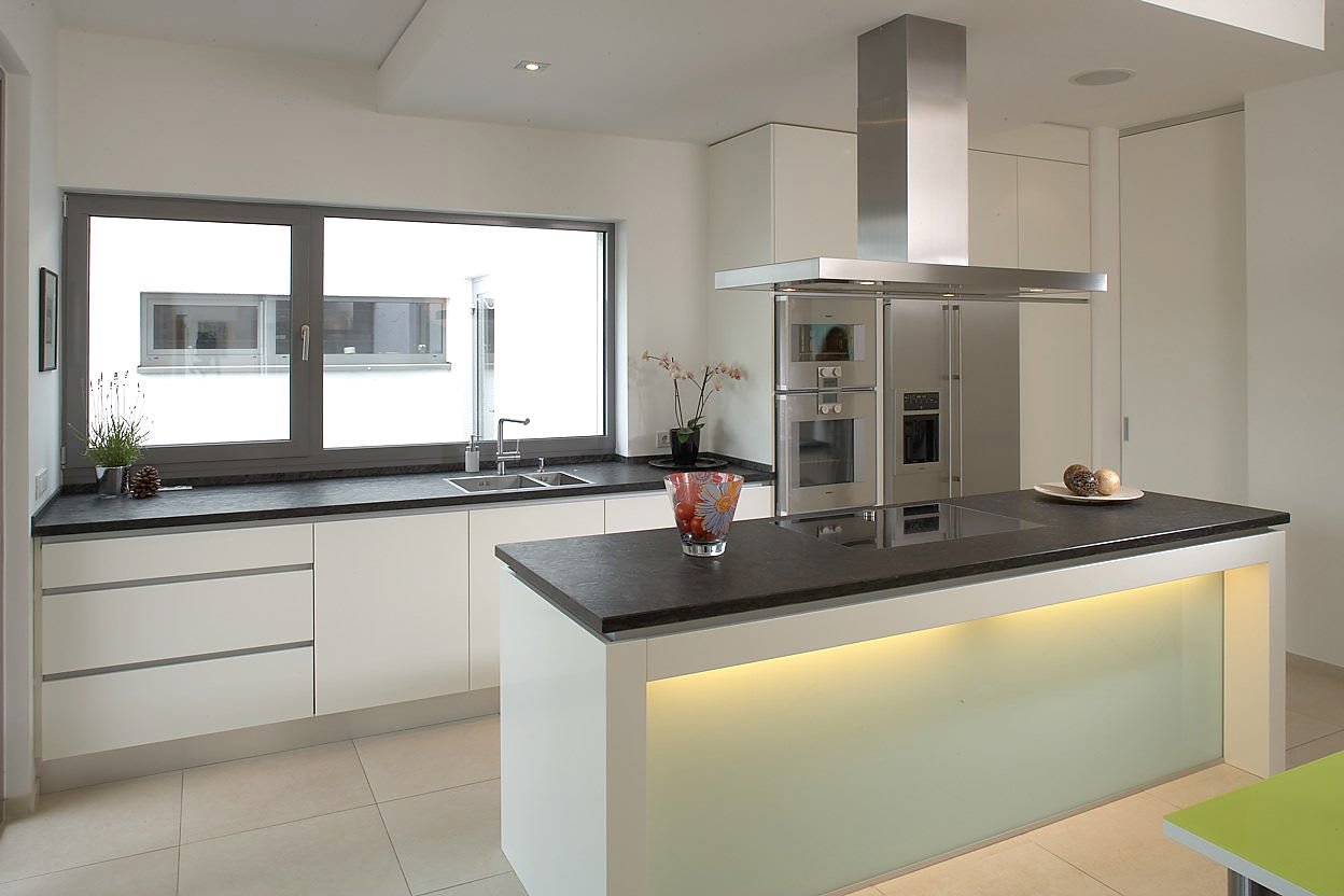 Hochwertige Küchen nach Maß vom Schreiner – Bilder Referenzen