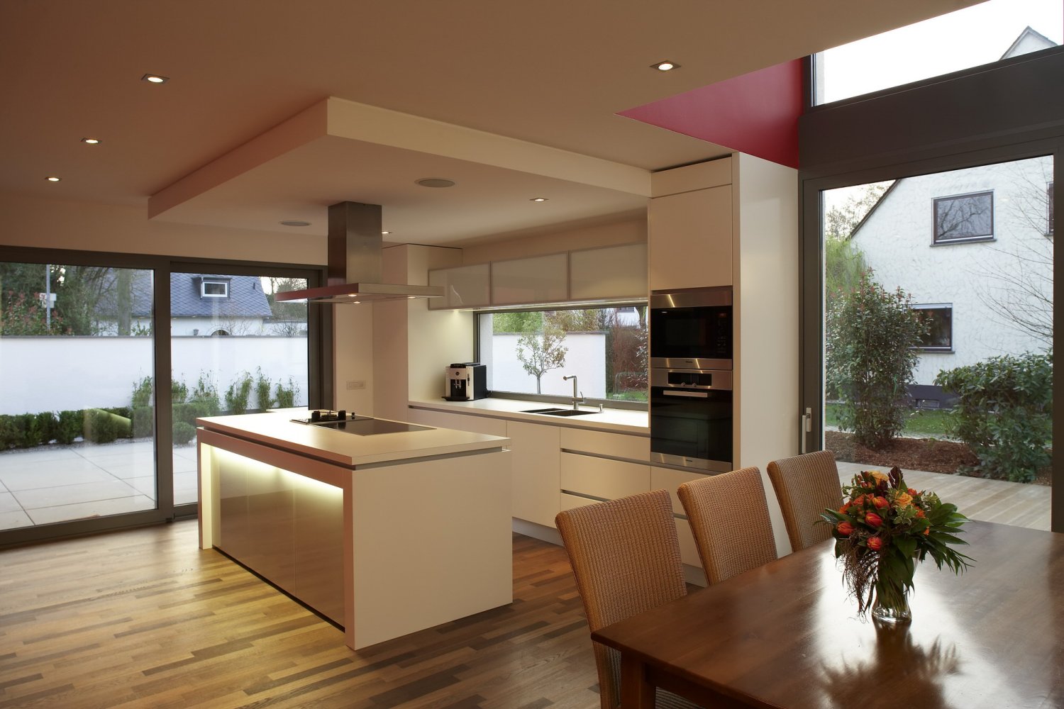 Hochwertige Küchen nach Maß vom Schreiner – Bilder Referenzen