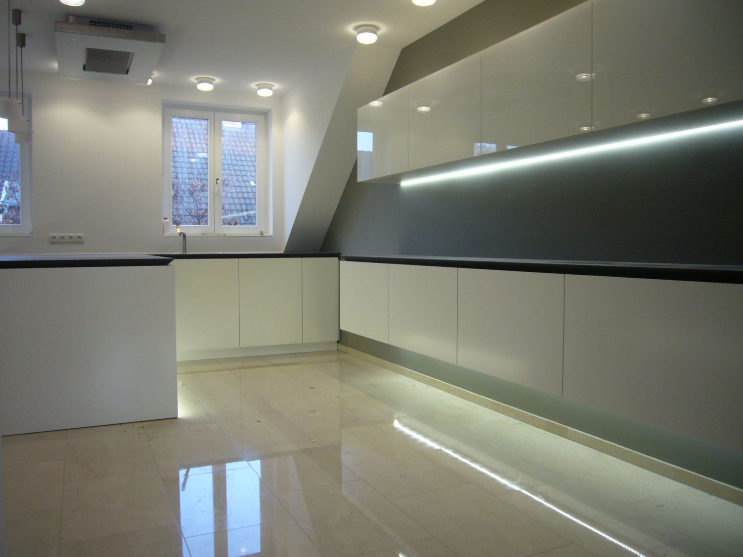 Hochwertige Küchen nach Maß vom Schreiner – Bilder Referenzen