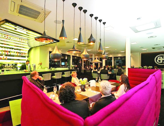 Theke, Einbauschränke, Schreinerarbeiten - Referenz BERNHARDS Restaurant Montabaur